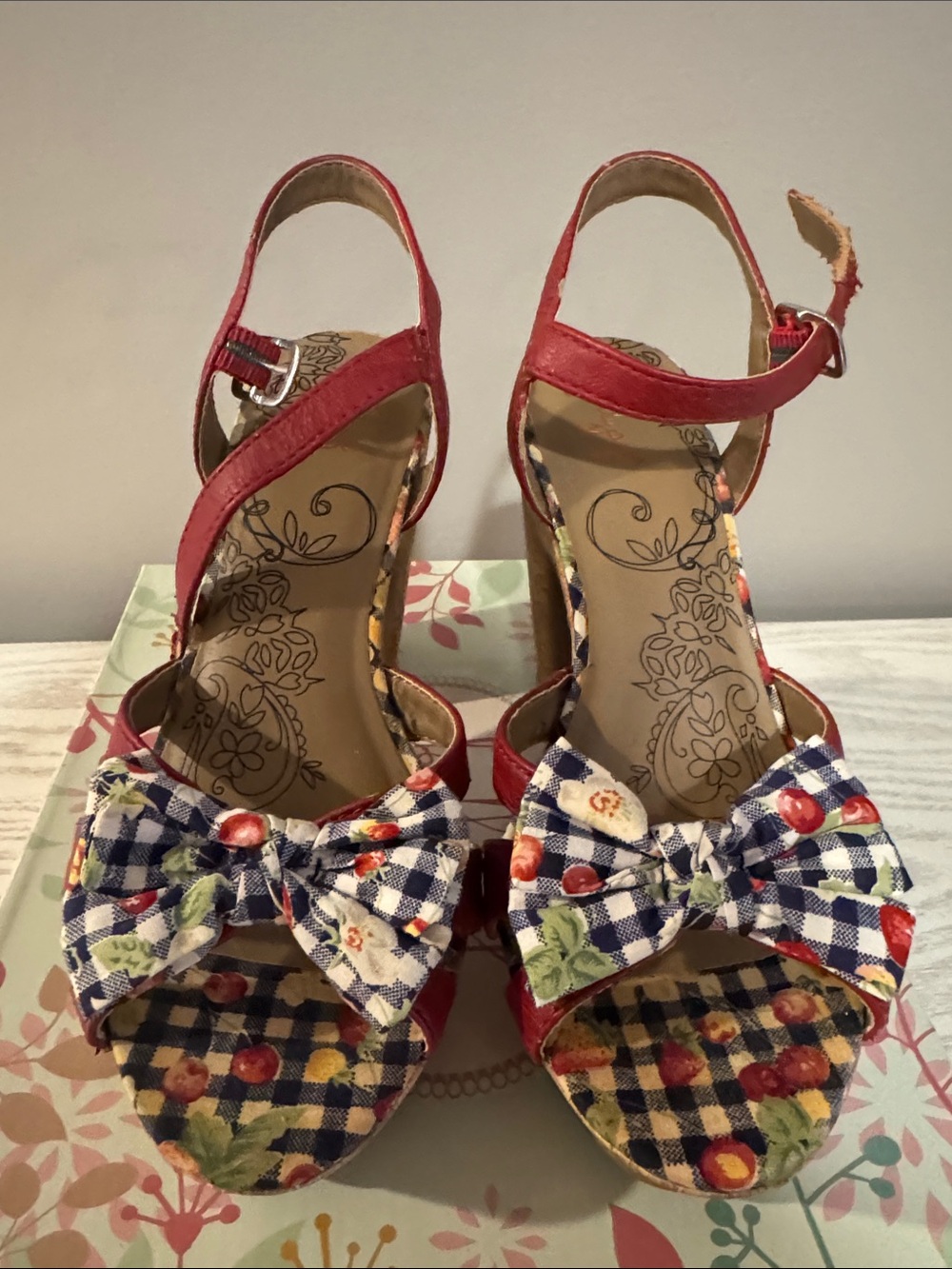 Jellypop Calla Red Cherry Cork Platform Sandals size 8